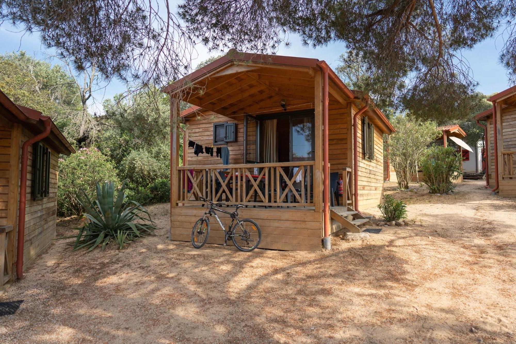 Feriendorf La Mora Calvi  Exterior photo