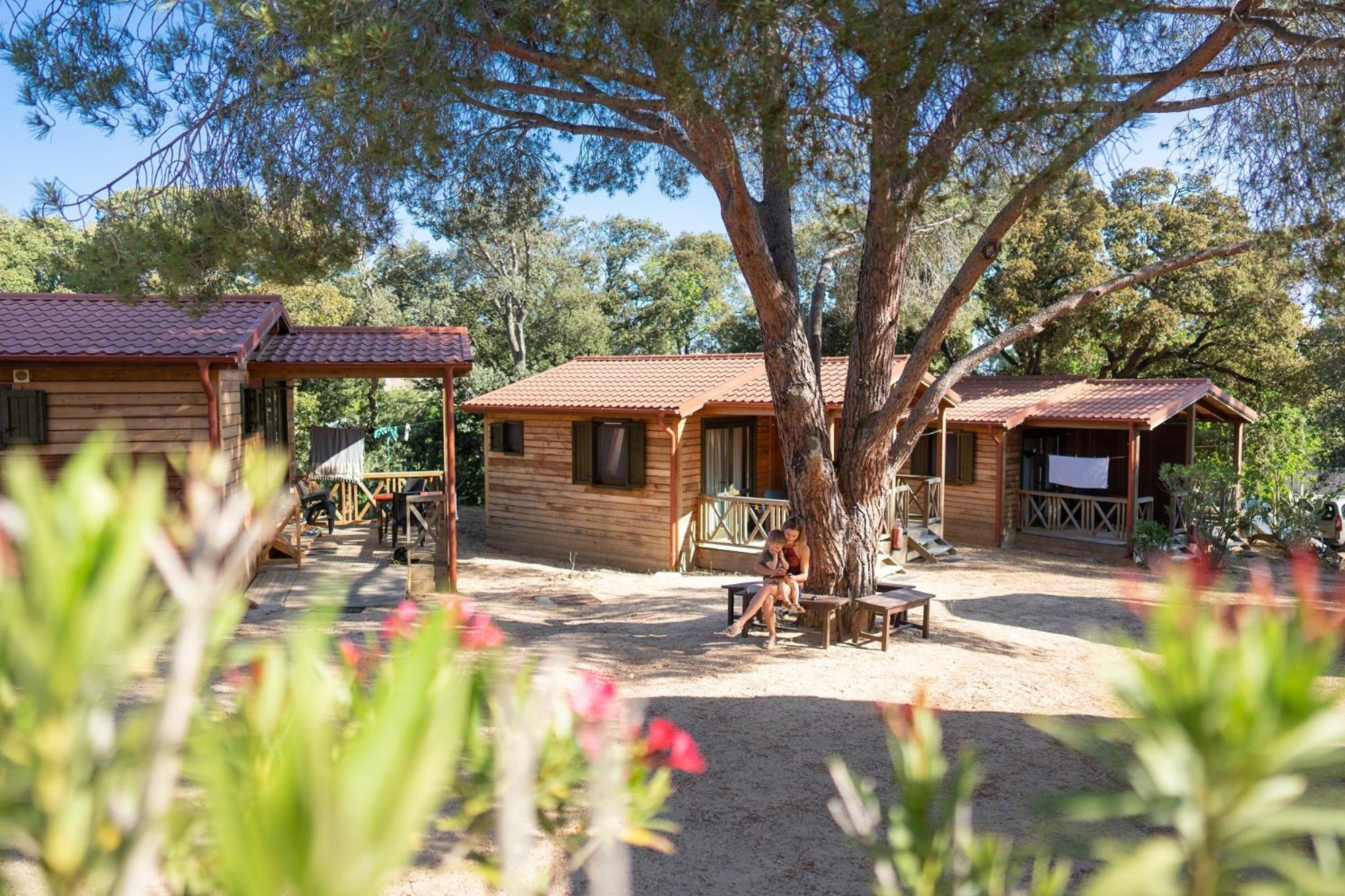 Feriendorf La Mora Calvi  Exterior photo